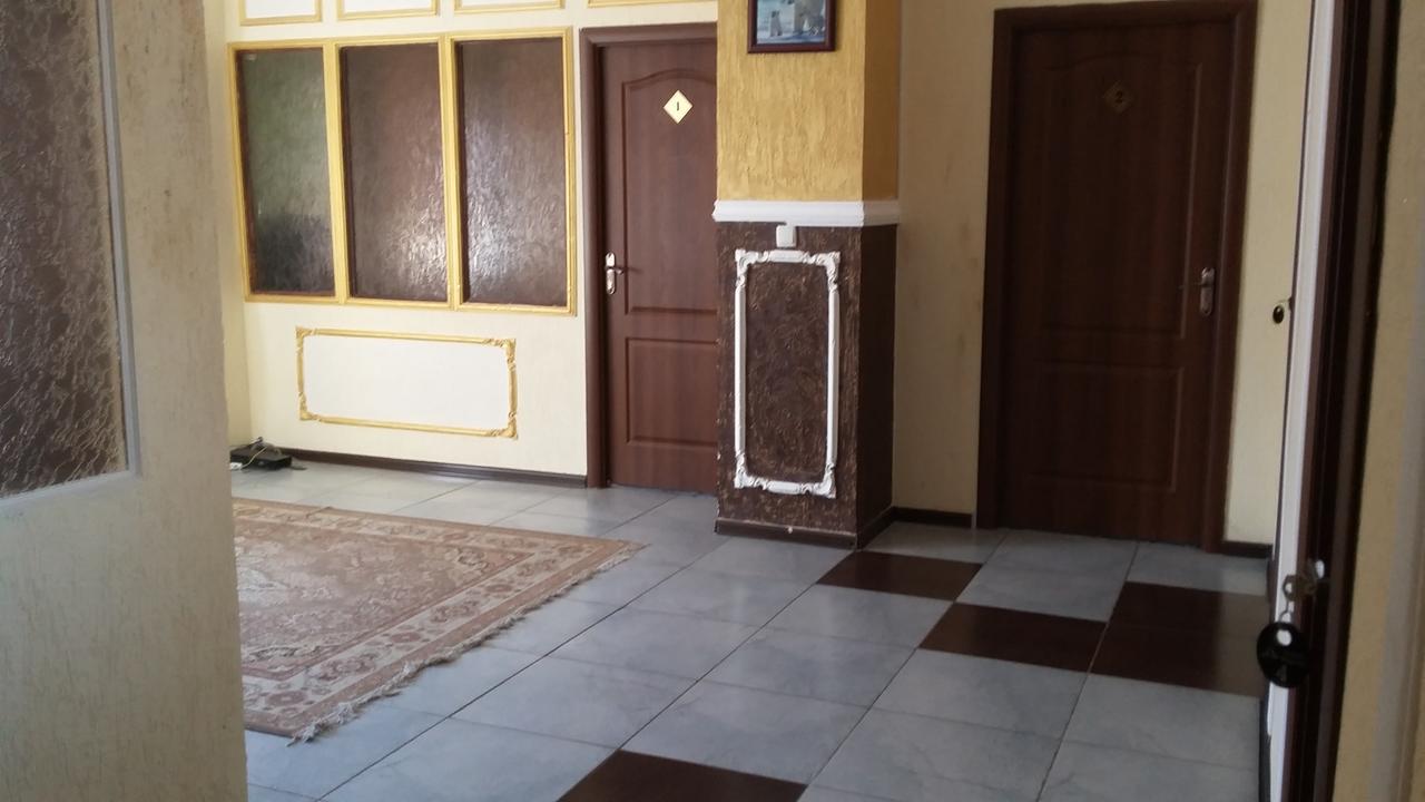 Hostel Wigwam Oral Bagian luar foto
