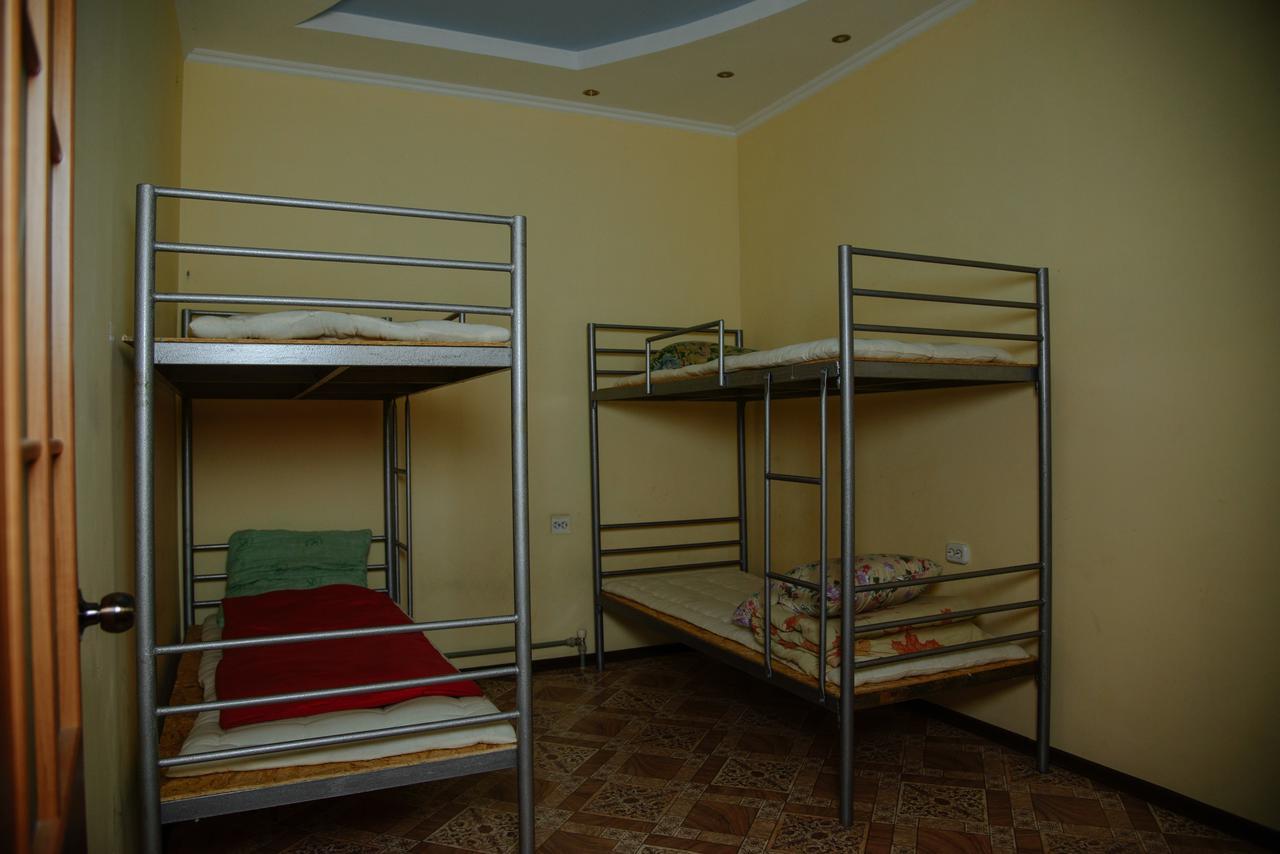 Hostel Wigwam Oral Bagian luar foto