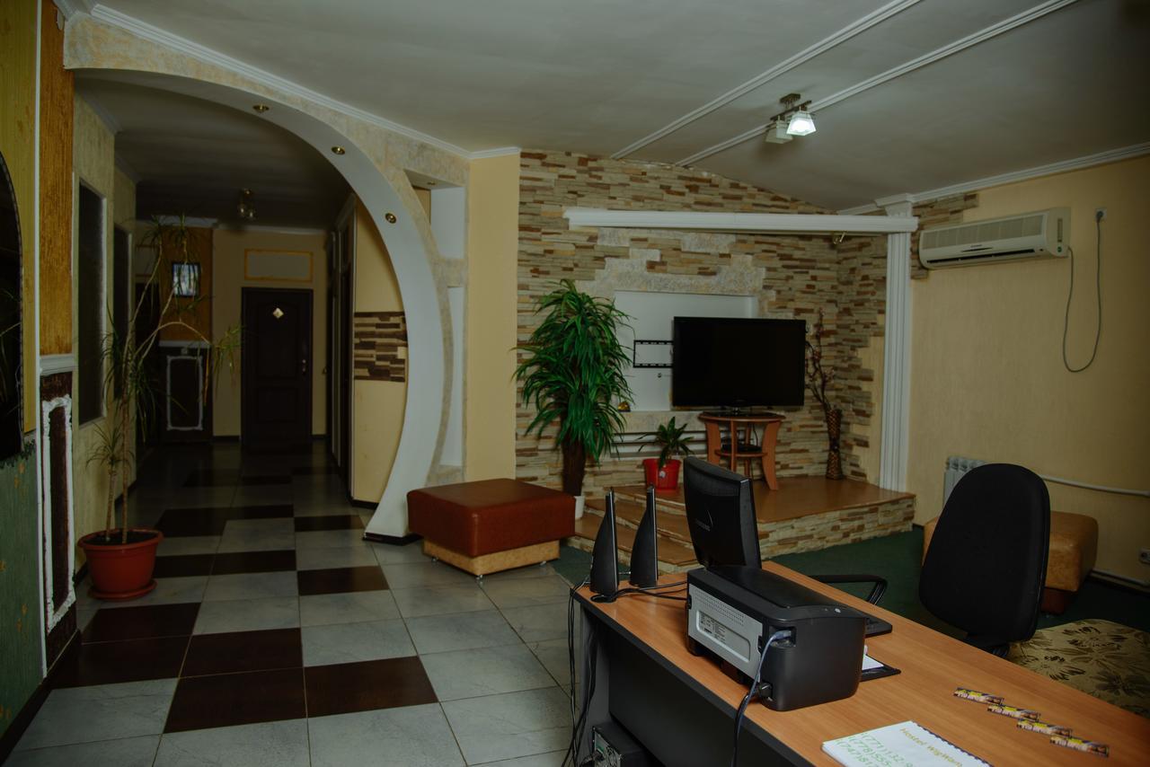 Hostel Wigwam Oral Bagian luar foto